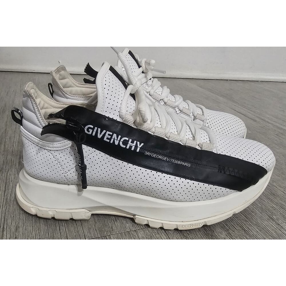 Givenchy Jaws Sneakers Men's Size IT 8 (US 9 / Women's 11) White Black - Pre-own